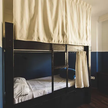 Feel Soho Hostel