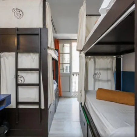Feel Soho Hostel
