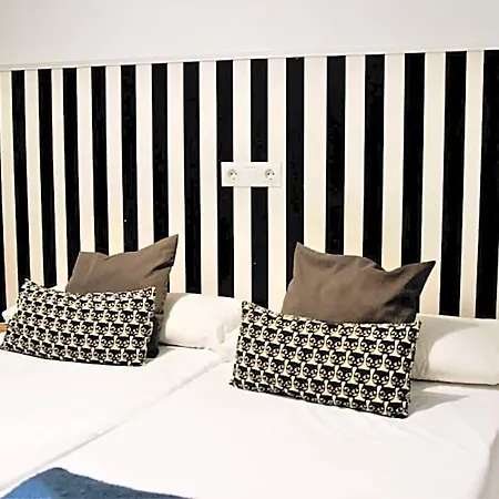 Feel Soho Hostel