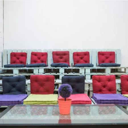 Feel Soho Hostel